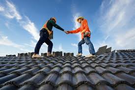 Best Roof Installation  in La Pine, OR